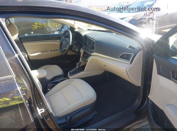 KMHD74LF9JU508316 2018 HYUNDAI ELANTRA Черный Вид салона спереди