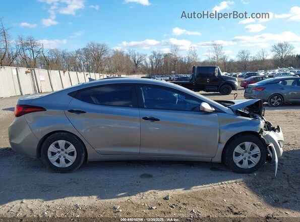 KMHDH4AEXGU483328 2016 HYUNDAI ELANTRA Silver უკანა სალონის ხედი