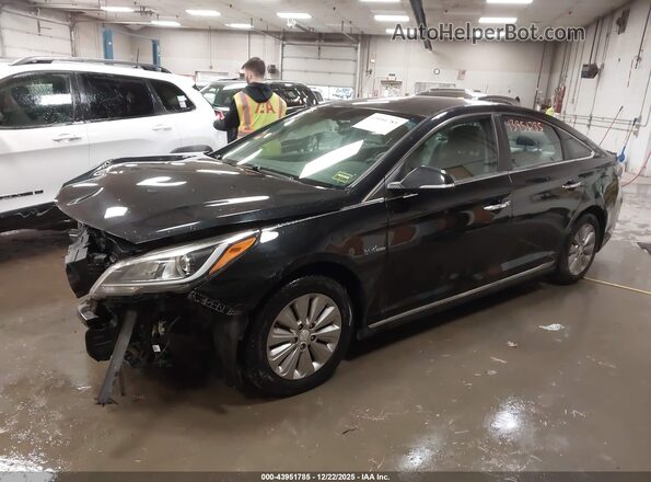 KMHE24L16HA059535 2017 HYUNDAI SONATA HYBRID Black Front left