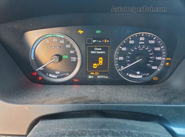 KMHE34L3XHA070956 2017 HYUNDAI SONATA Red Instrument cluster view