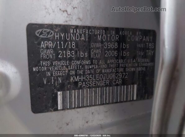 KMHH35LE0JU062972 2018 HYUNDAI ELANTRA GT Silver Widok komory silnika
