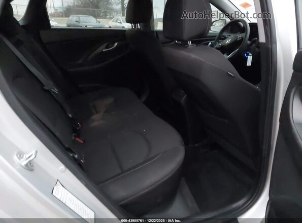 KMHH35LE0JU062972 2018 HYUNDAI ELANTRA GT Silver Widok naklejki z numerem VIN