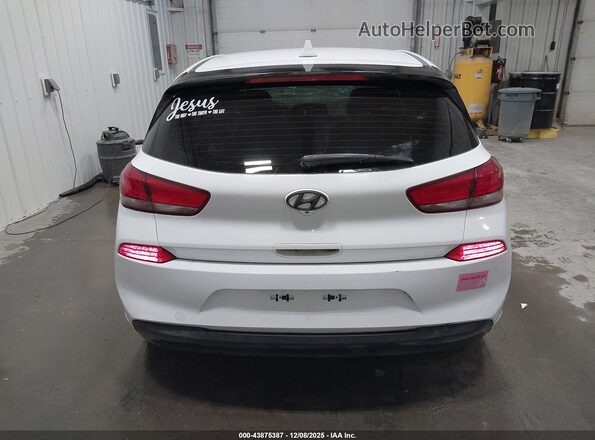 KMHH35LE3KU090945 2019 HYUNDAI ELANTRA GT White 