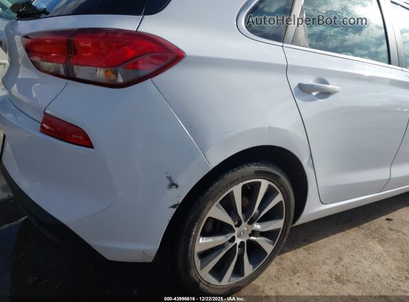 KMHH35LE8KU091783 2019 HYUNDAI ELANTRA GT White Դիմացի տեսք