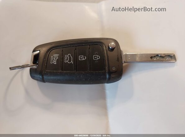 KMHH35LEXJU063059 2018 HYUNDAI ELANTRA GT Серебряный 