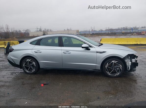 KMHL14JA4RA422638 2024 HYUNDAI SONATA Silver Rear interior view