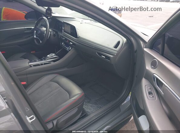 KMHL44J22NA244786 2022 HYUNDAI SONATA Серый Вид салона спереди