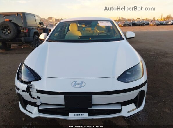 KMHM34AA6SA095650 2025 HYUNDAI IONIQ 6 White Widok zestawu wskaźników