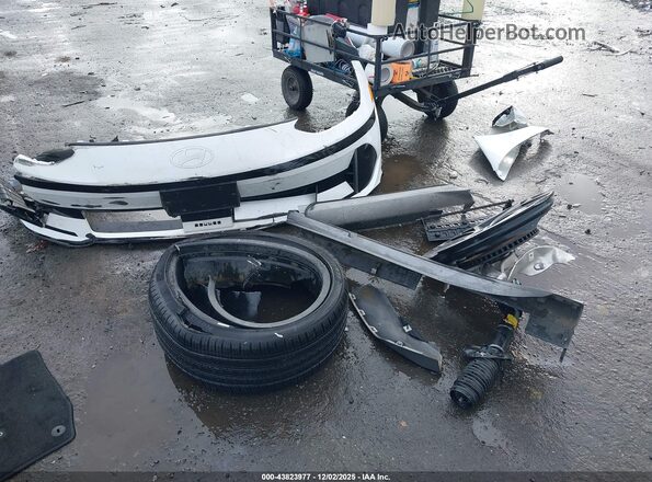 KMHM34AA9SA092239 2025 HYUNDAI IONIQ 6 White Instrument cluster view