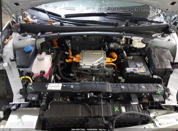 KMHM34AC0RA064356 2024 HYUNDAI IONIQ 6 Silver Հետևի տեսք