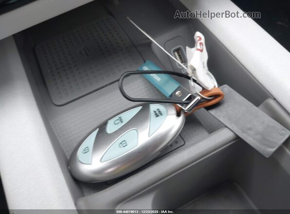 KMHM34AC1PA022596 2023 HYUNDAI IONIQ 6 Blue Widok deski rozdzielczej