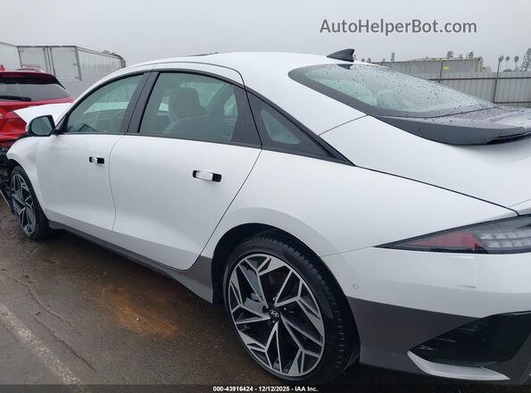 KMHM54AA2RA061175 2024 HYUNDAI IONIQ 6 White 