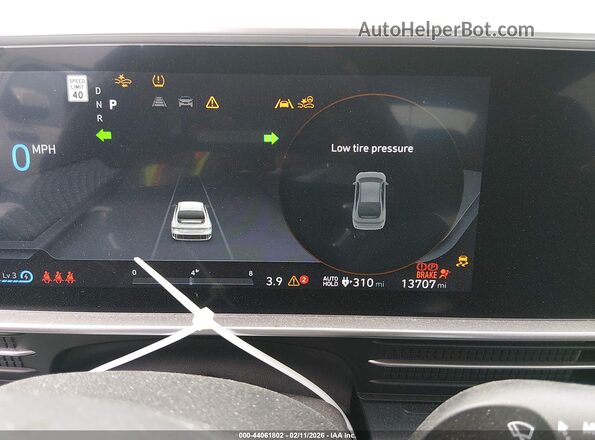 KMHM54AA7SA083971 2025 HYUNDAI IONIQ 6 Black Widok tylnych siedzeń