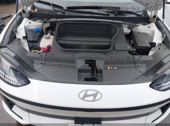 KMHM54AC5PA047950 2023 HYUNDAI IONIQ 6 White Rear view