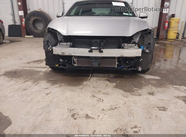 KMHM54AC8RA054877 2024 HYUNDAI IONIQ 6 Silver Դիմացի տեսք