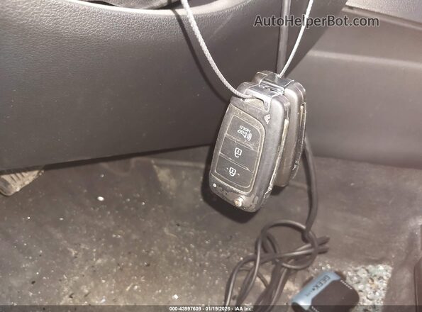 KMHRB8A31MU096594 2021 HYUNDAI VENUE Gray Dashboard view