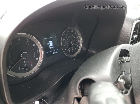 KMHRB8A32MU063975 2021 HYUNDAI VENUE Красный Вид щитка приборов