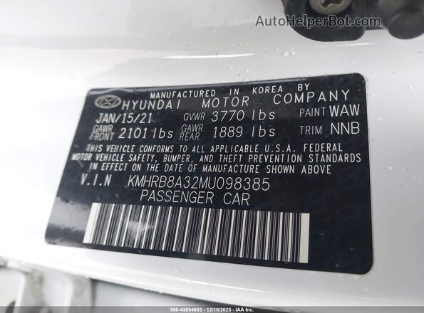KMHRB8A32MU098385 2021 HYUNDAI VENUE White Widok komory silnika