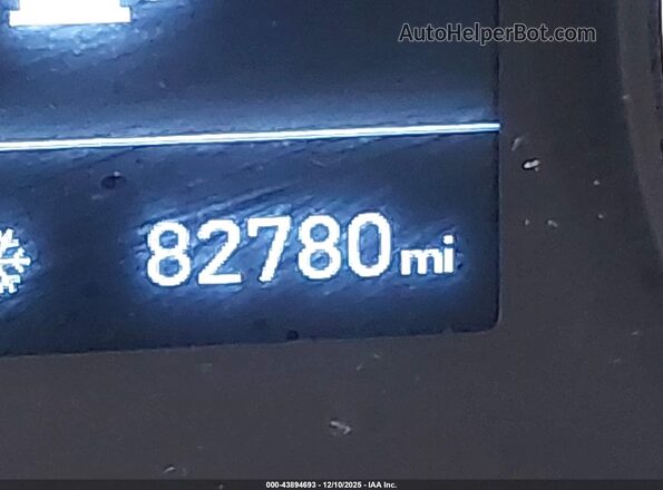 KMHRB8A32MU098385 2021 HYUNDAI VENUE White 