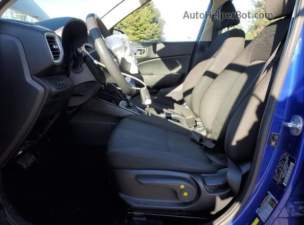 KMHRB8A36MU095909 2021 HYUNDAI VENUE Blue Widok wnętrza z przodu