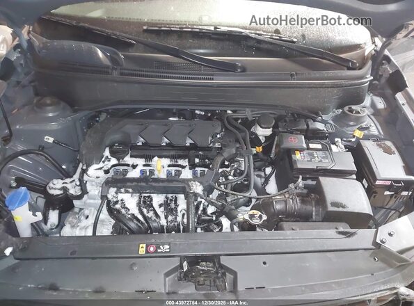 KMHRC8A31RU305028 2024 HYUNDAI VENUE Gray Rear view