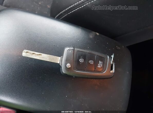 KMHRC8A32MU118938 2021 HYUNDAI VENUE Green Вид панелі приладів