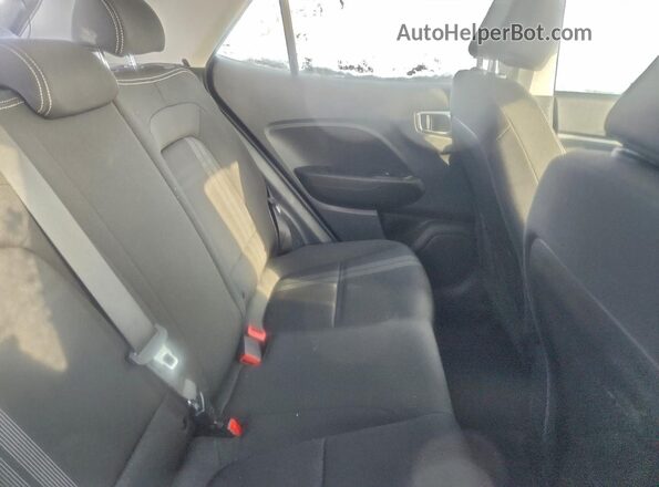 KMHRC8A32PU240803 2023 HYUNDAI VENUE Silver Вид задніх сидінь