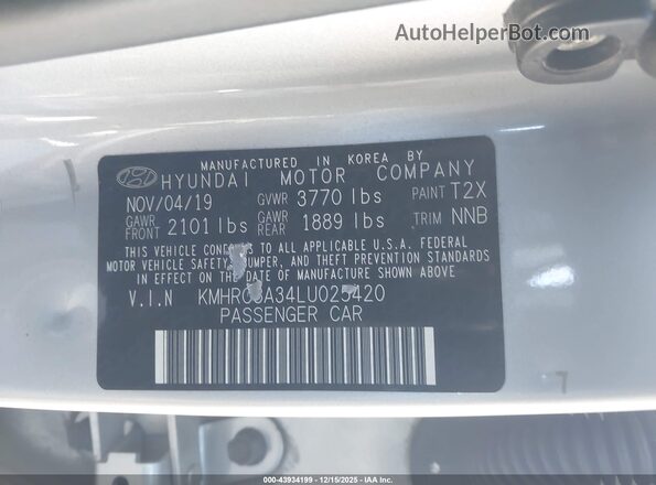 KMHRC8A34LU025420 2020 HYUNDAI VENUE Серебряный Вид подкапотного пространства