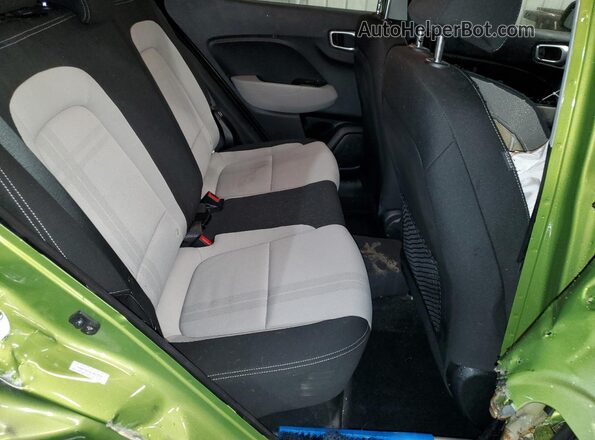 KMHRC8A34LU033520 2020 HYUNDAI VENUE Green Vista de los asientos traseros