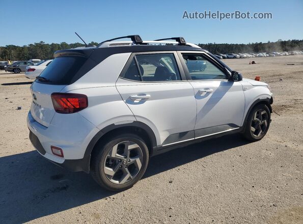 KMHRC8A34PU212663 2023 HYUNDAI VENUE White Rear right