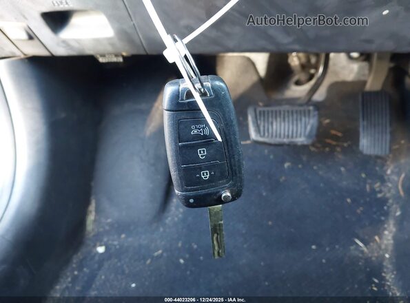 KMHRC8A35LU032652 2020 HYUNDAI VENUE Белый 