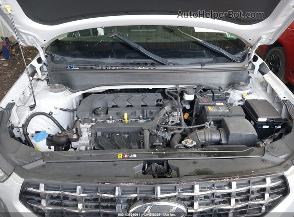 KMHRC8A37MU108616 2021 HYUNDAI VENUE Silver Rear view