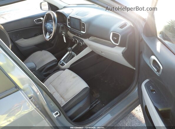 KMHRC8A38LU020057 2020 HYUNDAI VENUE Gray Widok wnętrza z przodu