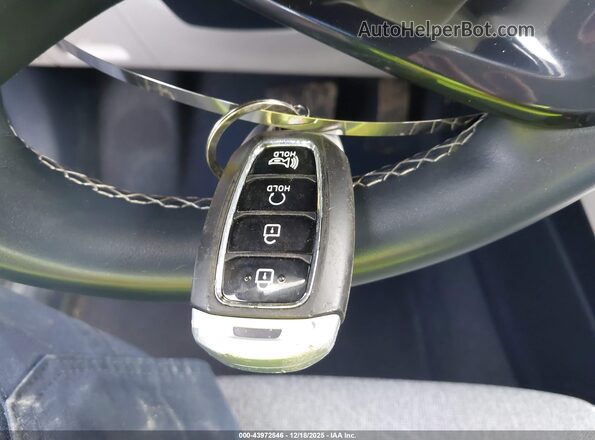 KMHRC8A38MU104087 2021 HYUNDAI VENUE Blue 