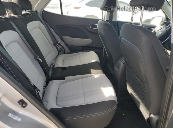 KMHRC8A38PU257301 2023 HYUNDAI VENUE Silver Rear seats view
