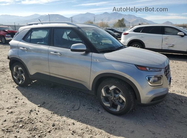 KMHRC8A38PU257301 2023 HYUNDAI VENUE Silver Front right