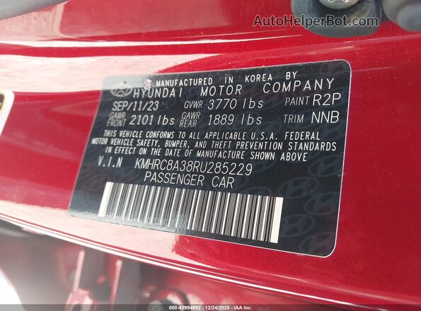 KMHRC8A38RU285229 2024 HYUNDAI VENUE Red Vista del compartimento del motor