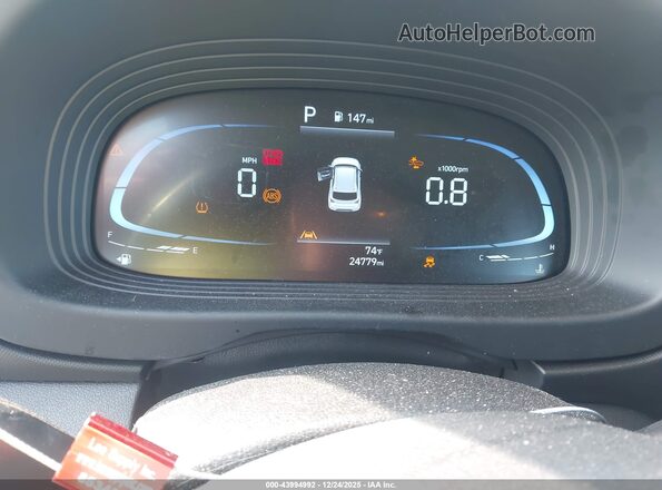 KMHRC8A38RU285229 2024 HYUNDAI VENUE Red Vista de los asientos traseros