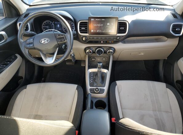 KMHRC8A3XMU105869 2021 HYUNDAI VENUE Gray Dashboard view