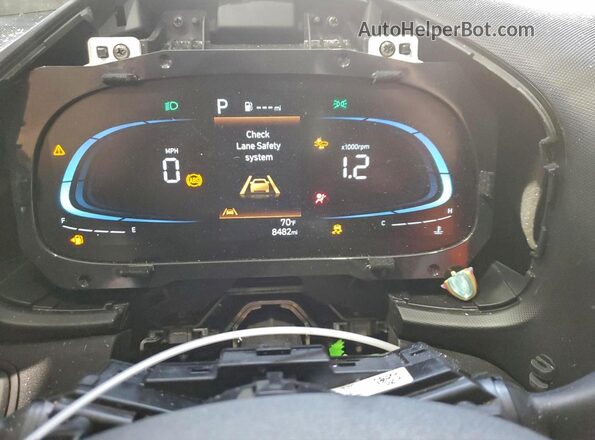 KMHRC8A3XSU372829 2025 HYUNDAI VENUE Red Instrument cluster view
