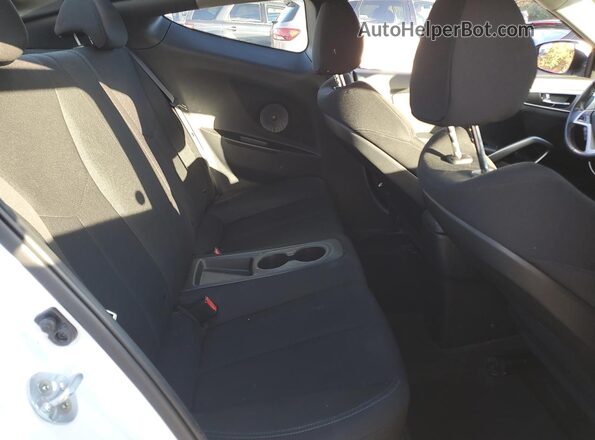 KMHTC6AD0HU324008 2017 HYUNDAI VELOSTER White 