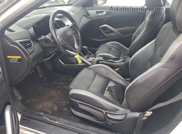 KMHTC6AE1GU278955 2016 HYUNDAI VELOSTER White Front interior view