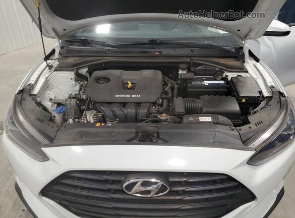 KMHTG6AF6KU016385 2019 HYUNDAI VELOSTER White Rear interior view