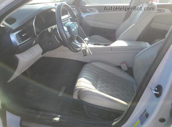 KMTG34LE1LU050912 2020 GENESIS G70 White Widok wnętrza z przodu