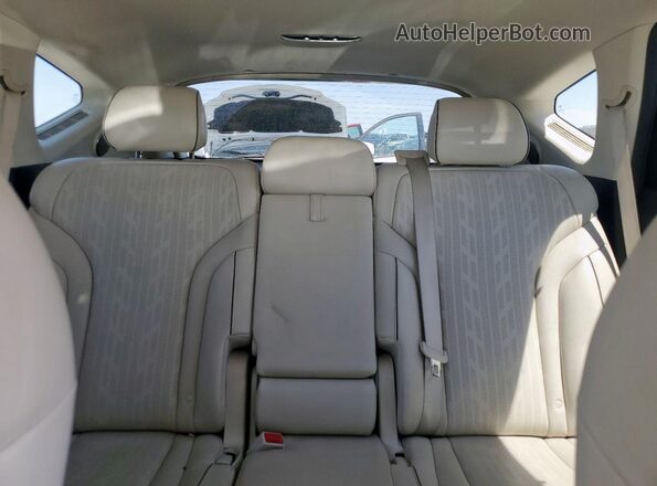 KMUHCESC6MU031974 2021 GENESIS GV80 Silver Rear seats view