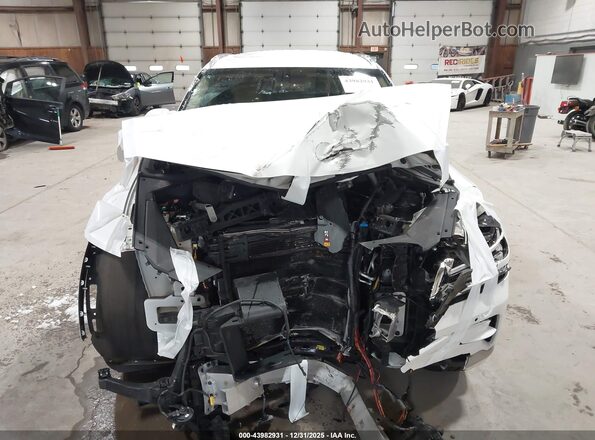 KMUHCESC9RU159987 2024 GENESIS GV80 White 