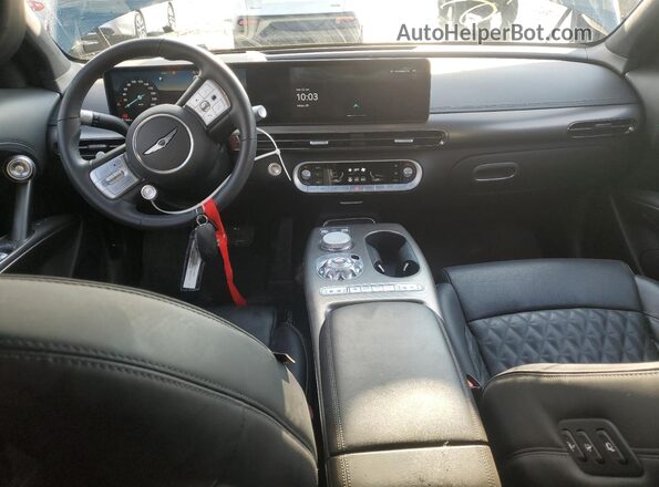 KMUKCDTC4PU012844 2023 GENESIS GV60 Green Widok deski rozdzielczej