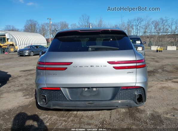 KMUMADTB7PU138167 2023 GENESIS GV70 Silver 