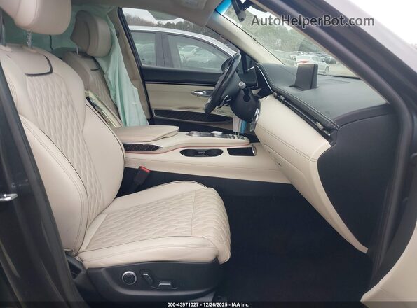 KMUMCDTC1NU042454 2022 GENESIS GV70 Gray Vista interior delantera