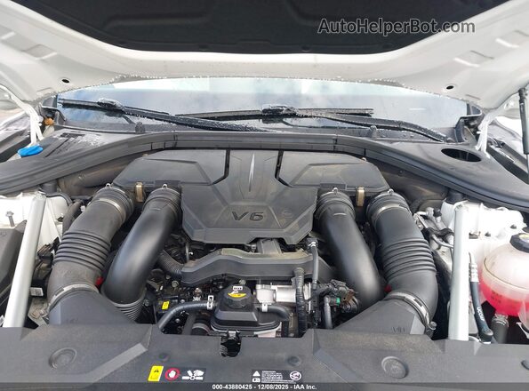 KMUMCDTC9NU012621 2022 GENESIS GV70 White უკანა ხედი